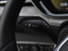 2019款 1.5T CVT 24小时在线豪华型 7座