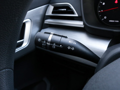 2019款 1.5L 自动豪华型
