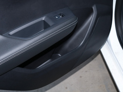 2019款 1.5L 自动豪华型