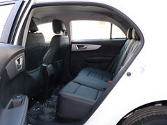 2019款 1.5L 自动豪华型