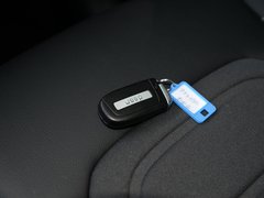 2019款 220T 自动精英版
