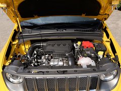 2019款 220T 自动精英版