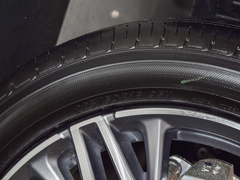 2019款 2.0L 混动豪华版