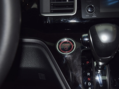 2019款 2.0L 混动豪华版