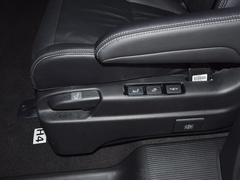 2019款 2.0L 混动豪华版