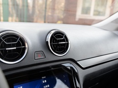 2019款 1.5L 自动荣耀版