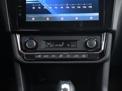 2019款 1.5L 自动荣耀版
