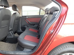 2019款 1.5L 自动荣耀版