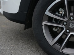 2020款 1.5L CVT 24小时在线精英型