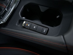 2020款 1.5L CVT 24小时在线精英型