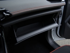 2020款 1.5L CVT 24小时在线精英型