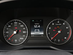 2020款 1.5L 手动领豪版