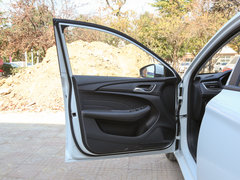 2020款 1.5L 手动领豪版