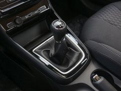 2020款 1.5L 手动领豪版