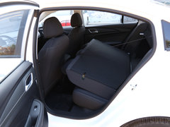 2020款 1.5L 手动领豪版