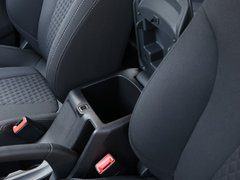 2020款 1.5L 手动领豪版