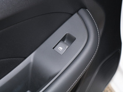 2020款 1.5L 手动4G互联领豪版