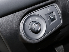 2020款 1.5L 手动4G互联领豪版