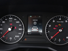 2020款 1.5L 手动4G互联领豪版