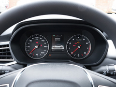 2020款 1.5L 手动4G互联领豪版