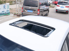 2020款 1.5L 手动4G互联领豪旗舰版