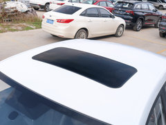 2020款 1.5L 手动4G互联领豪旗舰版