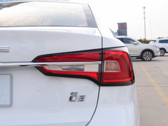 2020款 1.5L 手动4G互联领豪旗舰版
