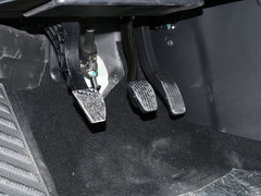 2020款 1.5L 手动4G互联领豪旗舰版