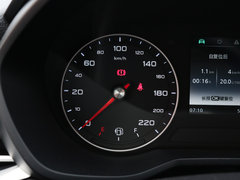 2020款 1.5L 手动4G互联领豪旗舰版