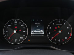 2020款 1.5L 手动4G互联领豪旗舰版
