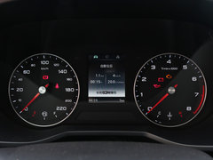 2020款 1.5L 手动4G互联领豪旗舰版