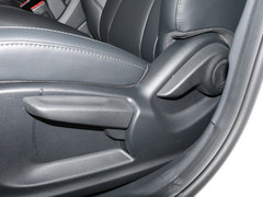 2020款 1.5L 手动4G互联领豪旗舰版