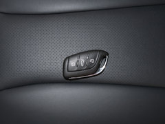 2020款 1.5L 手动4G互联领豪旗舰版