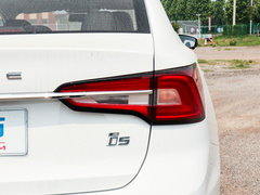 2020款 1.5L 自动4G互联领豪旗舰版