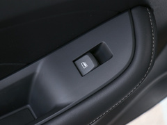 2020款 1.5L 自动4G互联领豪旗舰版