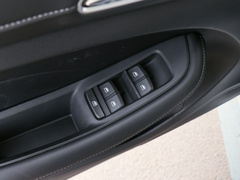 2020款 1.5L 自动4G互联领豪旗舰版