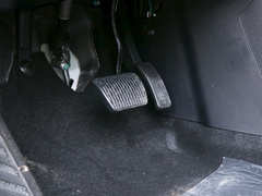 2020款 1.5L 自动4G互联领豪旗舰版