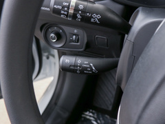 2020款 1.5L 自动4G互联领豪旗舰版