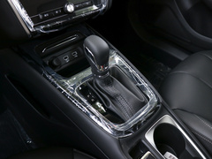 2020款 1.5L 自动4G互联领豪旗舰版