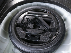 2020款 1.5L 自动4G互联领豪旗舰版