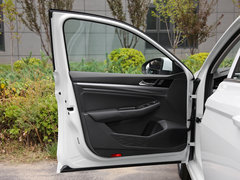 2020款 1.5L 手动舒适型