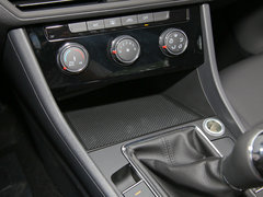 2020款 1.5L 手动舒适型