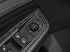 2020款 1.5L 自动时尚型