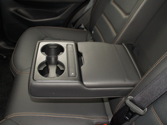 2020款 2.5L 自动四驱旗舰型