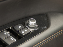 2020款 2.5L 自动四驱旗舰型