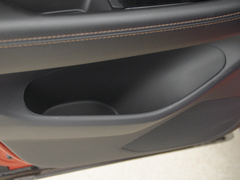 2020款 2.5L 自动四驱旗舰型