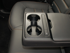 2020款 2.5L 自动四驱旗舰型