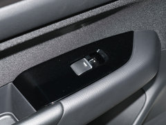 2020款 2.0L 自动两驱智慧型
