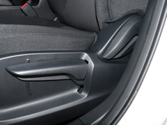 2020款 2.0L 自动两驱智慧型