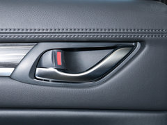 2020款 2.0L 自动两驱智尊型